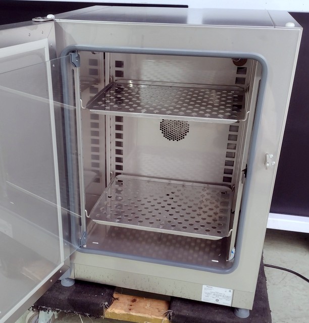 Isotemp 100L Microbiological Incubator