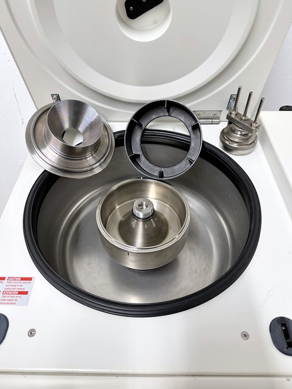 Contifuge Stratos Refrigerated Benchtop Continuous Flow Centrifuge System 208 Volt