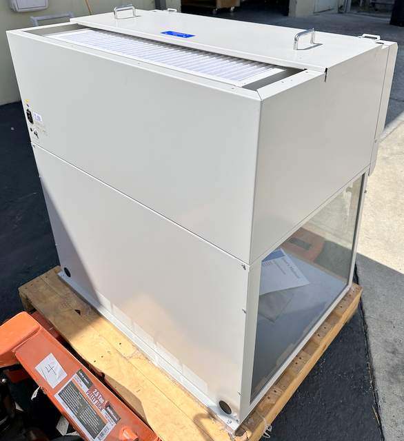 3ft. PCR Workstation